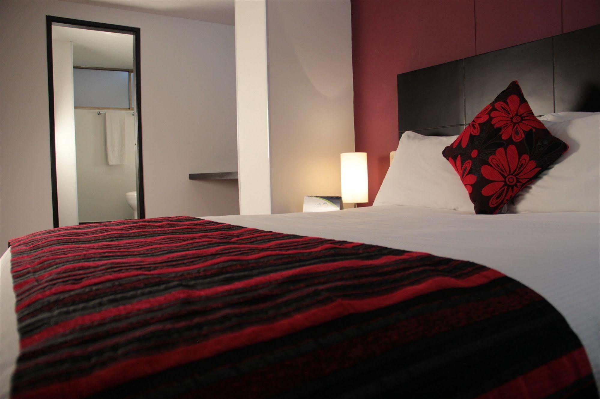 Hotel Confort 80 Zona Rosa Bogotá Quarto foto
