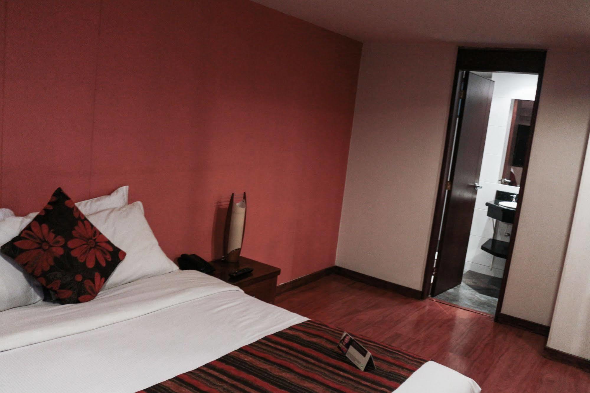 Hotel Confort 80 Zona Rosa Bogotá Exterior foto
